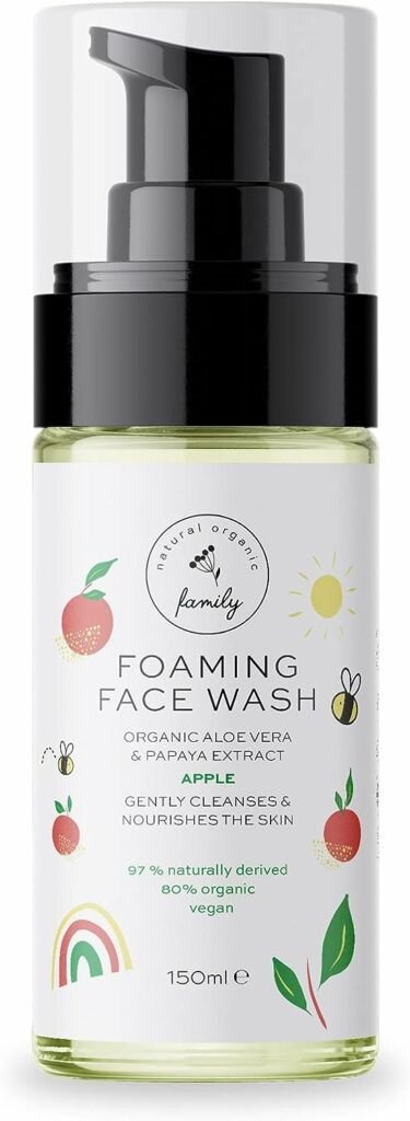 The Natural and Organic Family Kids Foaming Face Wash - Clean and Gentle Face Wash for Kids and Preteens - Made in the UK